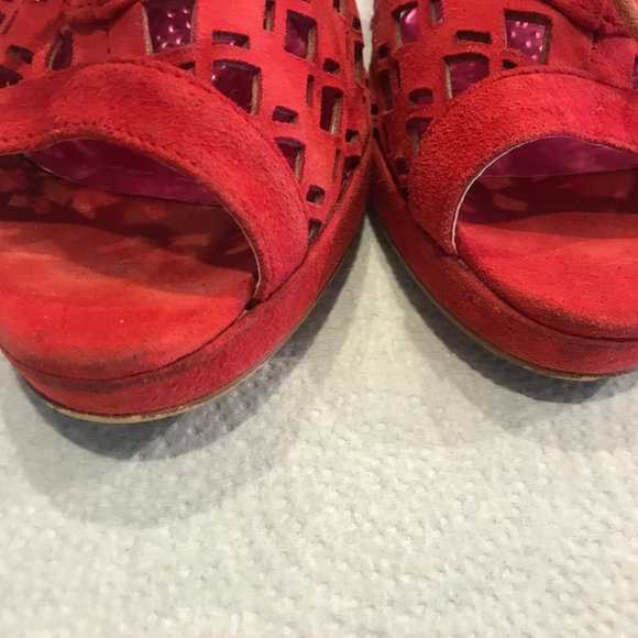 Stylish Red Pumps by High Heel Power - Picture 6 of 8